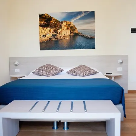 Pensjonat Via Delle 5 Terre 3*