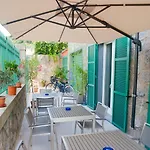 Vendégház Via Delle 5 Terre 4*