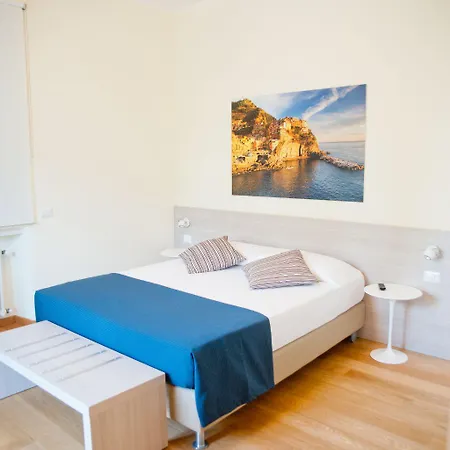 Via Delle 5 Terre 斯培西亚