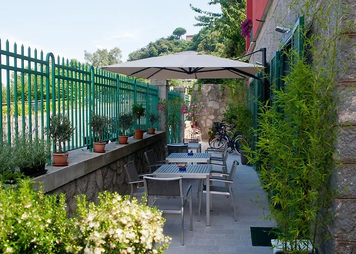 بيت ضيافة Via Delle 5 Terre 4*