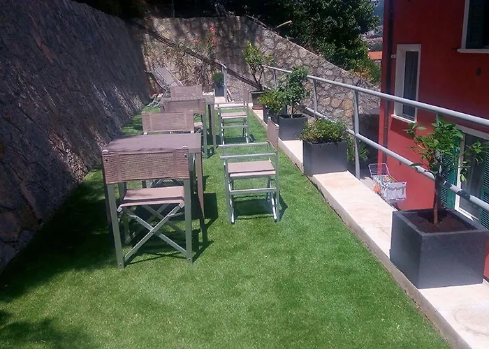 Via Delle 5 Terre 4*